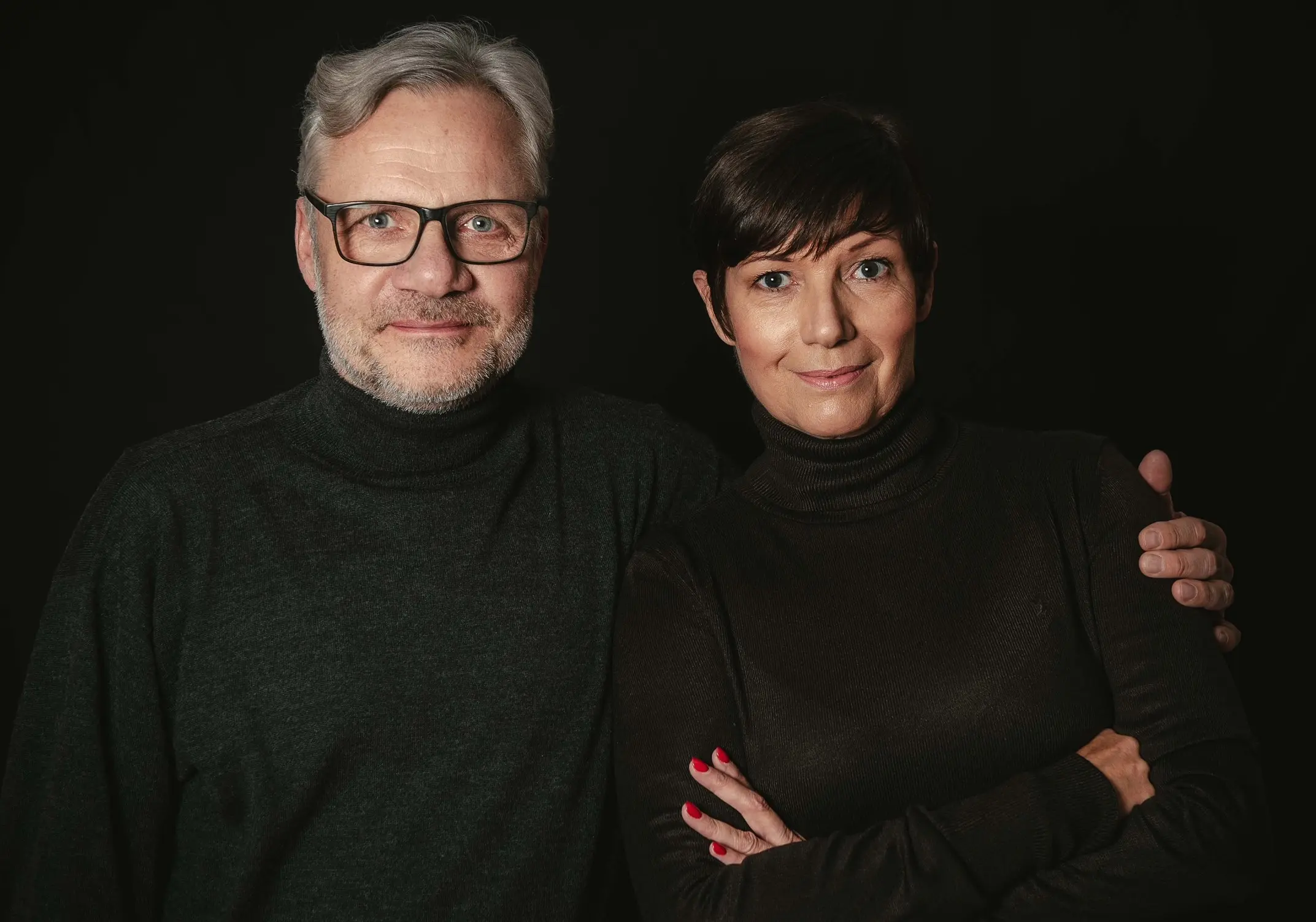 Portrait von Arik Roßbander und Raphaela Dell